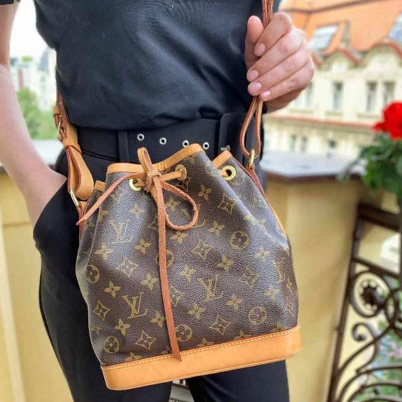 LOUIS VUITTON Damier Azur Canvas Noe BB Shoulder Crossbody Bag